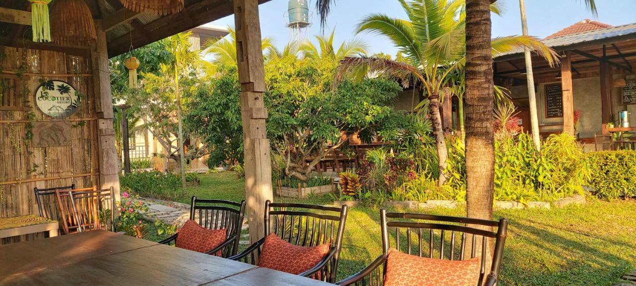 Le Cocotier Hotel Ban Cho Lae Bagian luar foto